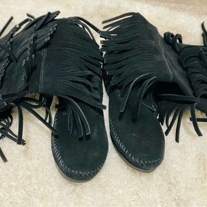 Minnetonka black, suede, three tiered fringe boots - size 9